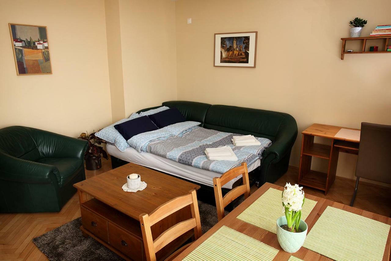 Ecomfort Apartment Kecskemet Exterior photo